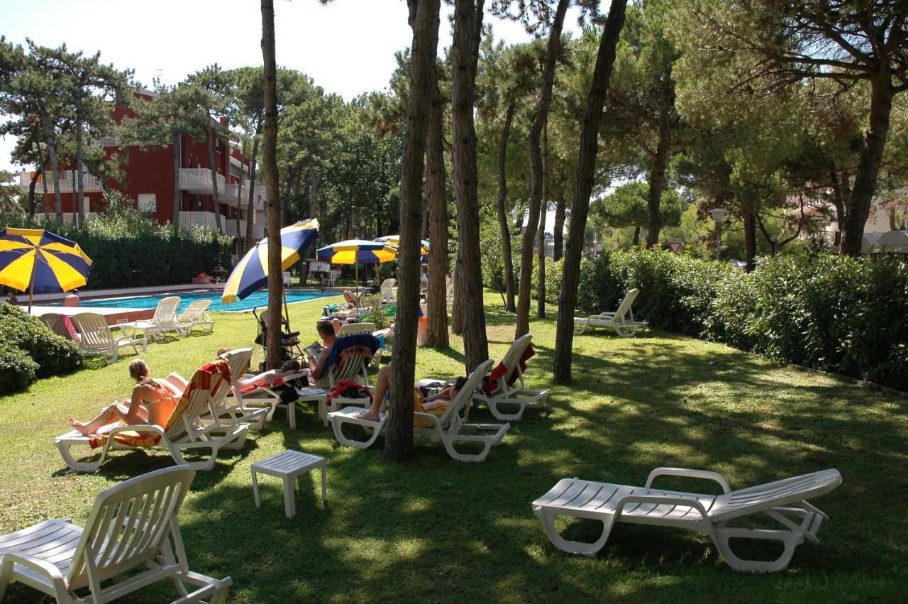 Appartamenti Vacanza Albatros Lignano Sabbiadoro Zewnętrze zdjęcie
