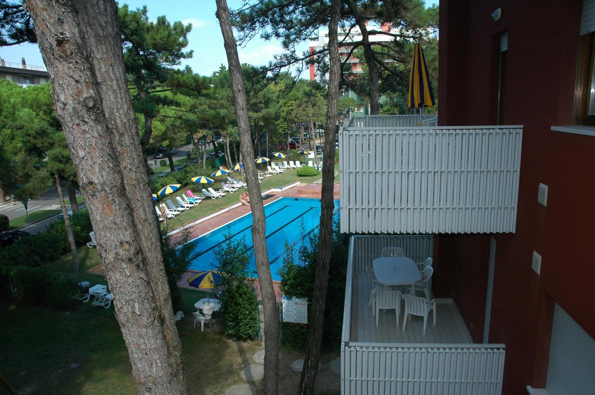 Appartamenti Vacanza Albatros Lignano Sabbiadoro Zewnętrze zdjęcie